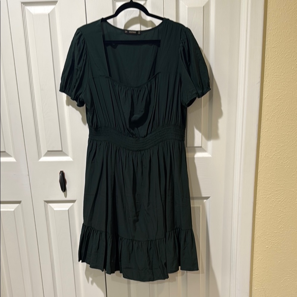 Dark Green Short Sleeve Dress